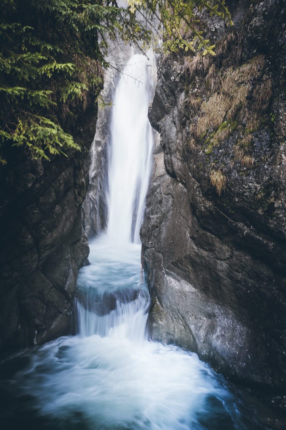 Tatzelwurm Wasserfall | BinMalKuerzWeg