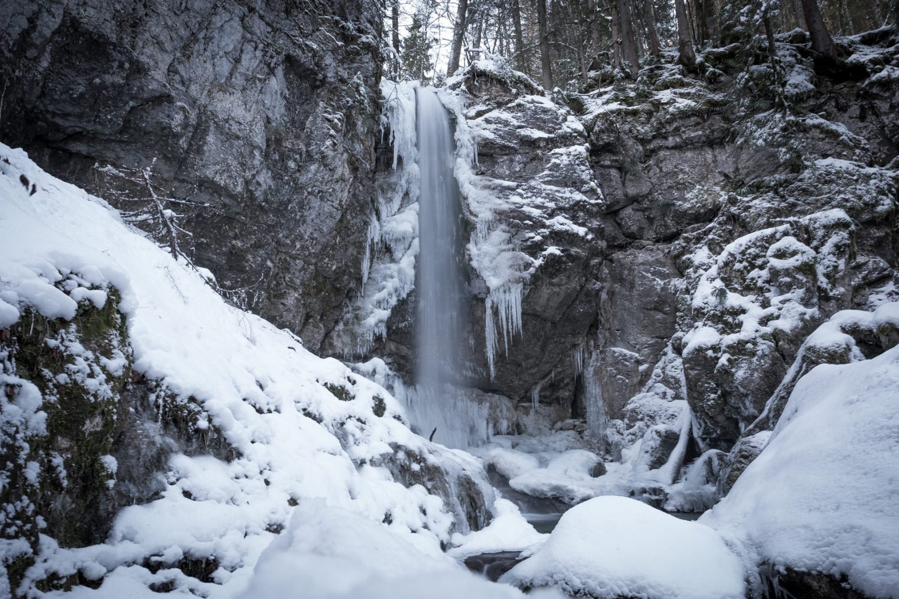 Der Sibli Wasserfall im Winter