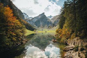 Herbst­wanderung zum Seealpsee im Appen­zeller­land | BinMalKuerzWeg