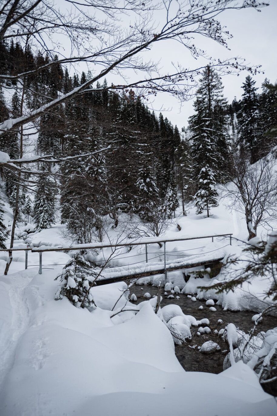 Winter-Wanderung zum Glasbach­wasserfall von Jachenau | BinMalKuerzWeg