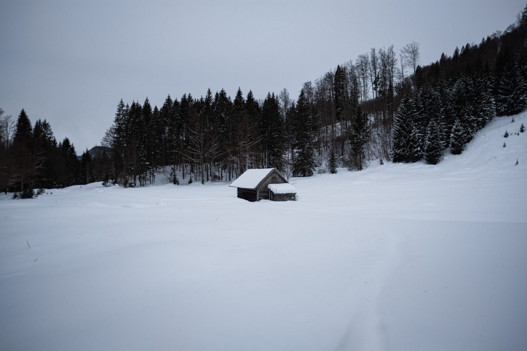 Winter-Wanderung zum Glasbach­wasserfall von Jachenau