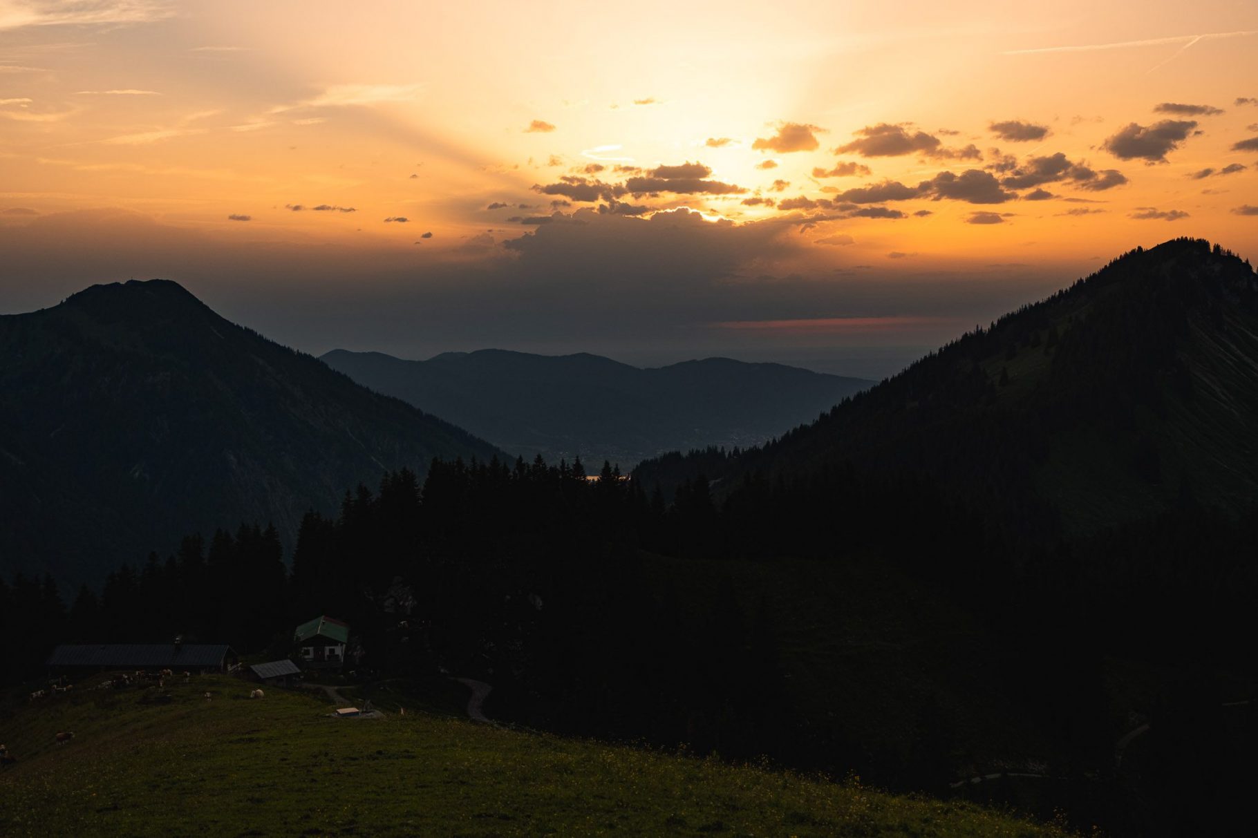 Die 7 schönsten Wanderungen in Bayern zum Sonnenuntergang | BinMalKuerzWeg