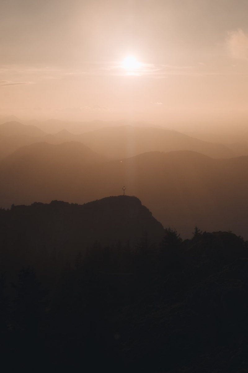 Tolle Wanderung zum Sonnenuntergang auf dem Breitenstein | BinMalKuerzWeg